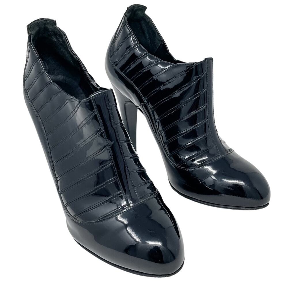 Chanel vintage 2006 Paris New York Patent Leather Booties size 38.5 US 7-7.5 - Picture 2 of 14